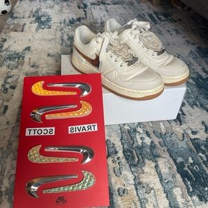 Travis Scott Air Force 1 sail